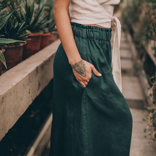 Dark Green Linen Midi Skirt: Elastic Waist Pockets