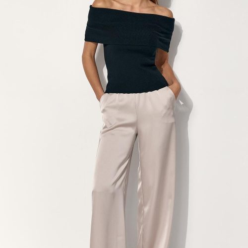 Elegant Off Shoulder Top Soft Natural Yarn Stretchy